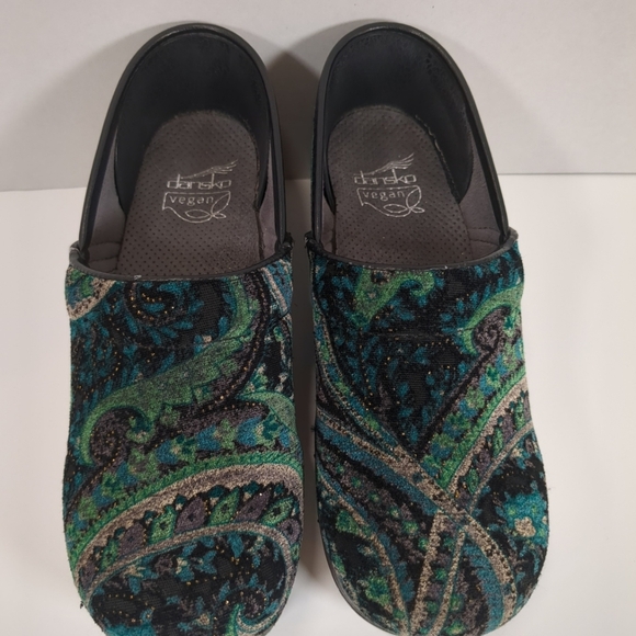 Dansko Women's Vegan Paisley Blue/Green Clogs Size 38 - Picture 2 of 7